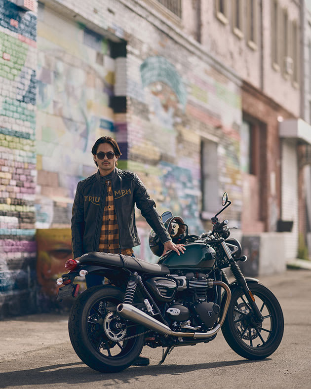 Triumph street twin deals adventure